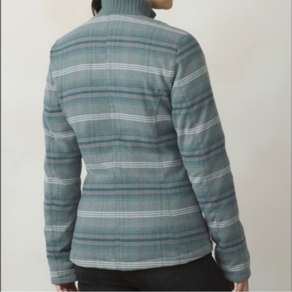 Prana Showdown Down Jacket Plaid Insulated Bayou Blue Medium - Picture 2 of 14